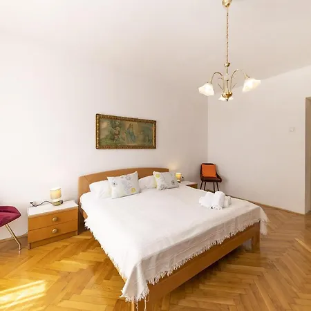 Vitali Comfort 1br On The Market Apartment