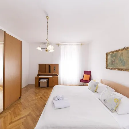 Vitali Comfort 1br On The Market Apartment